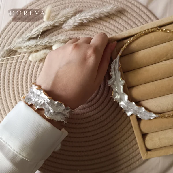 ست گردنبند و دستبند لوکس مدرن با طراحی چروک (رنگ‌ثابت و ضد حساسیت)